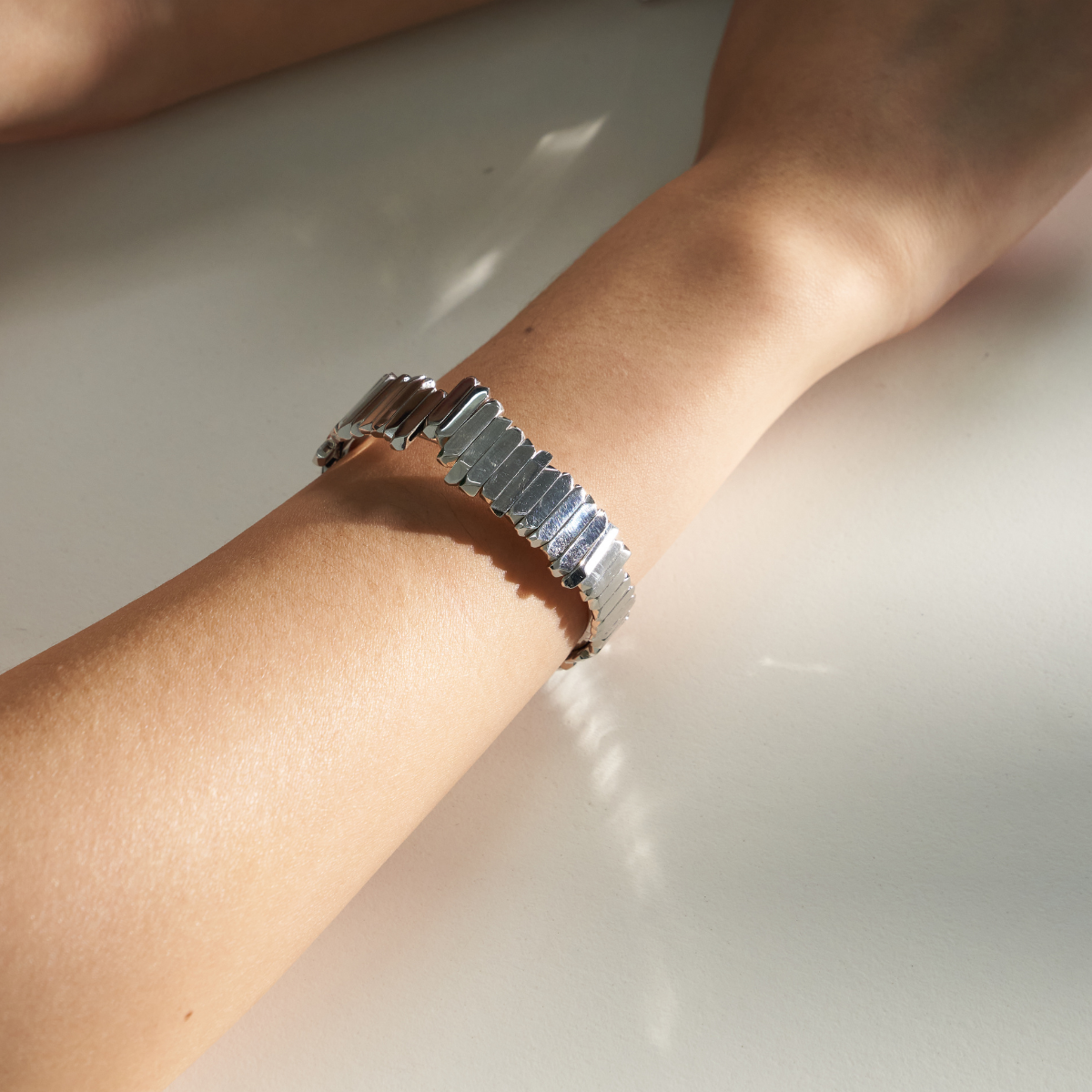 Mini Iceland kinetic Bracelate Bangle / ICELAND